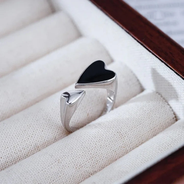 Evelyn - Adjustable Symmetrical Heart Ring for Women