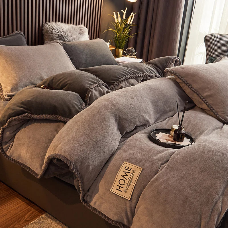 PlushHaven Fleece Duvet Set - King Size Warmth