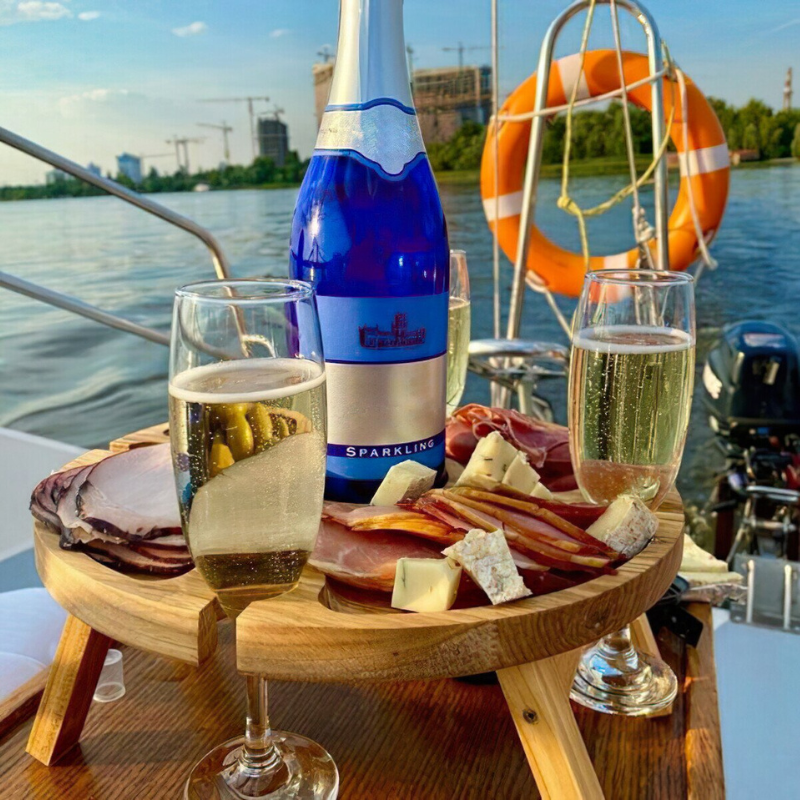 WineNest - Folding Picnic Wine Table
