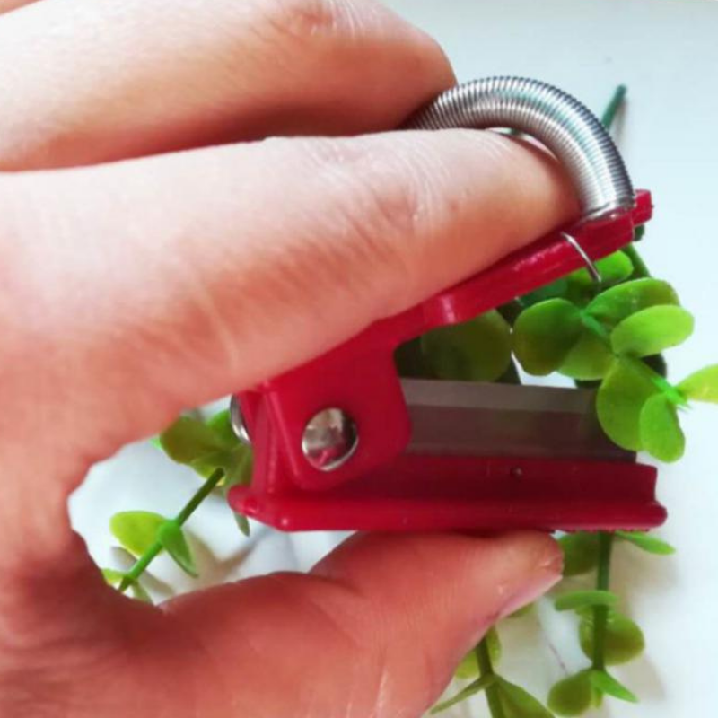 GardenGrip Tool - Effortless Fruit and Vegetable Harvesting Picker