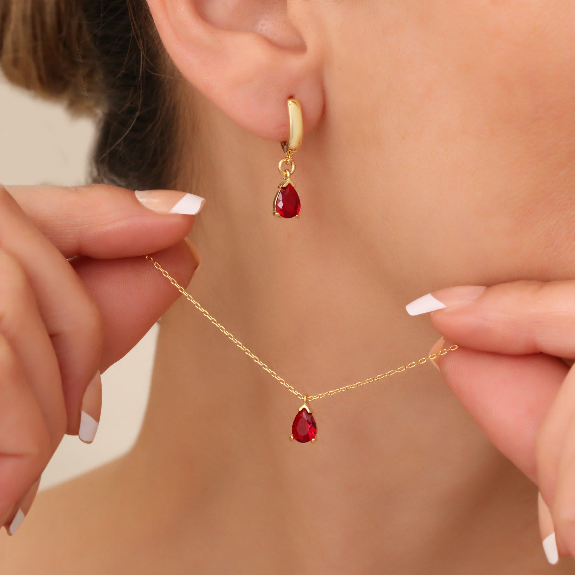Liora - Garnet Birthstone Jewellery Set for Women