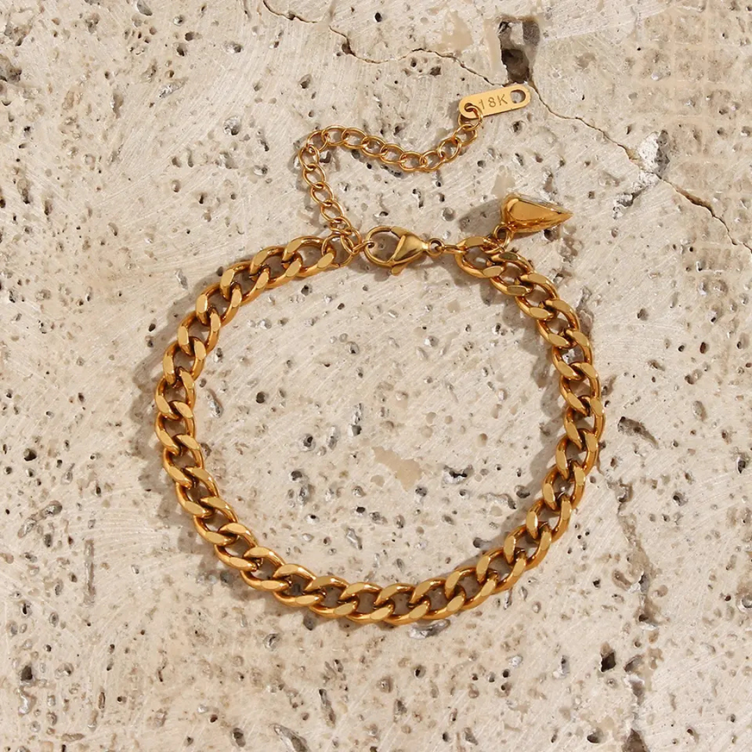 Liora Bracelet Set - Elegant Heart Bracelets in Gold and Silver