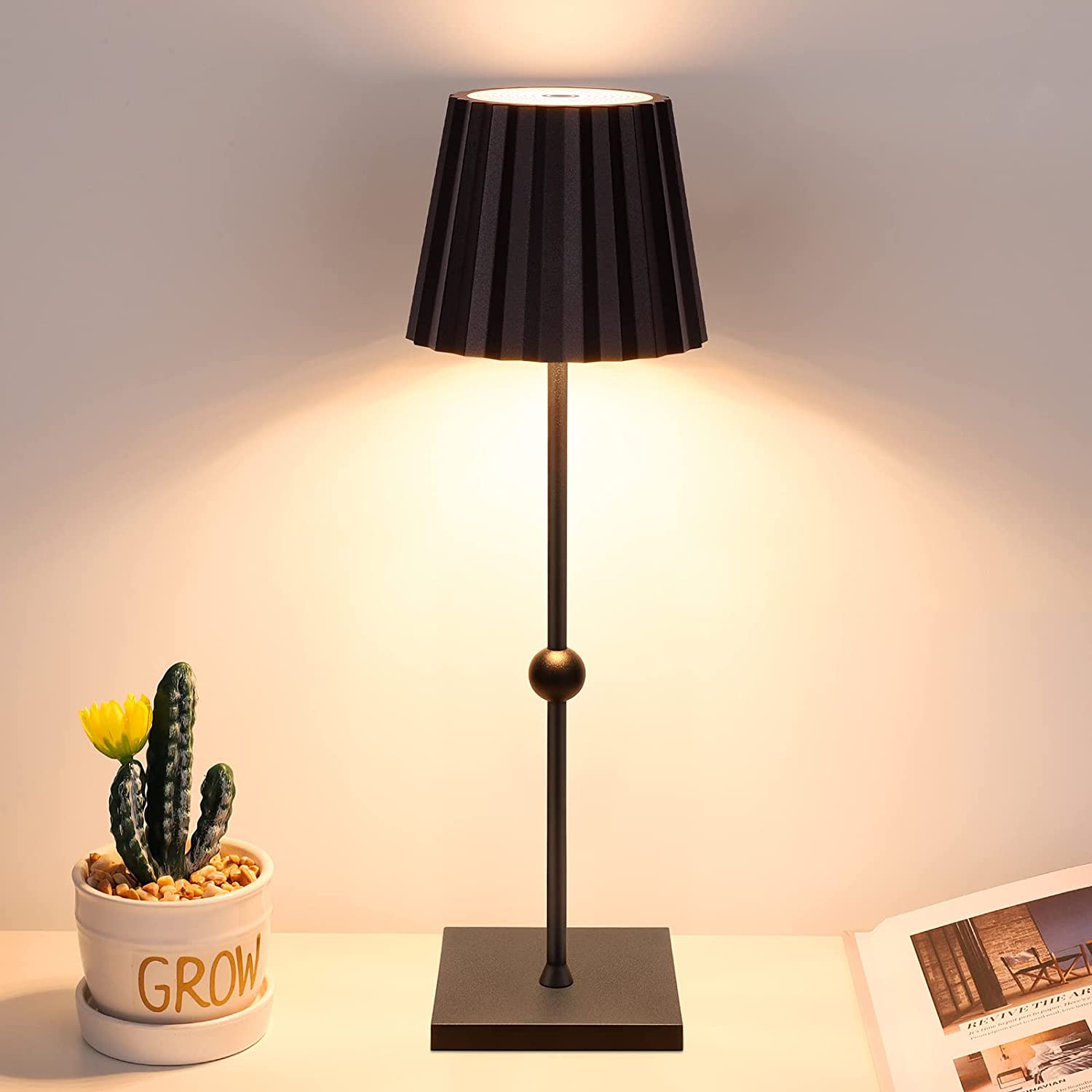 Elegant Cordless Table Lamp - Stepless Dimming