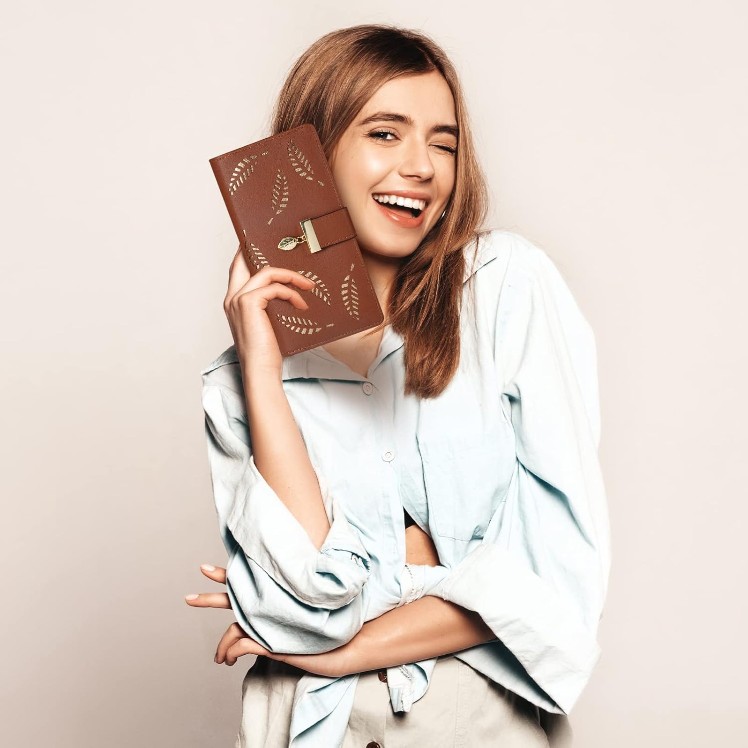 LeatherLeaf - Stylish Leather Wallet for Women