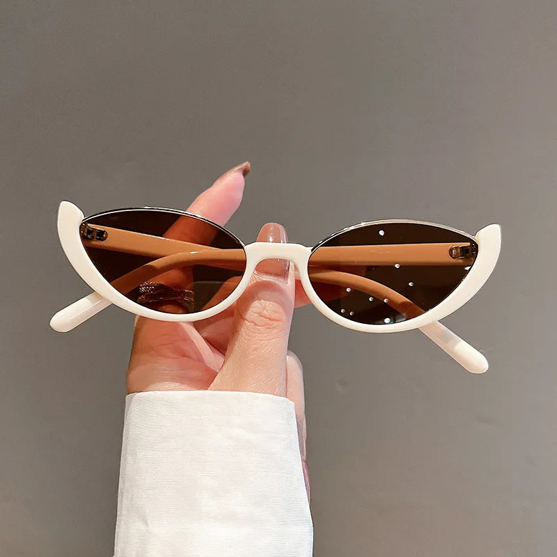 Emily - Retro Cat-Eye Sunglasses