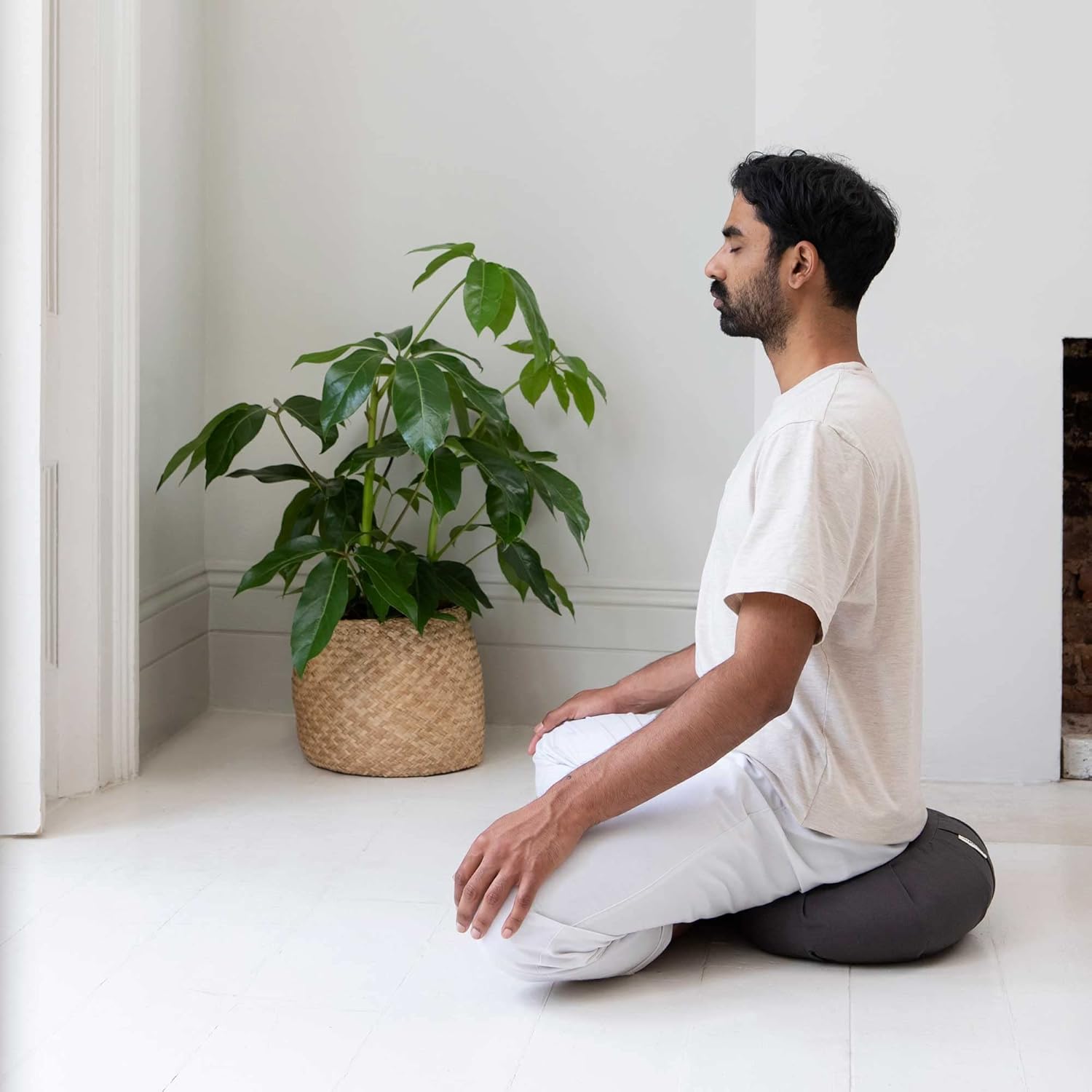 EcoCalm - Curved Organic Cotton Meditation Cushion