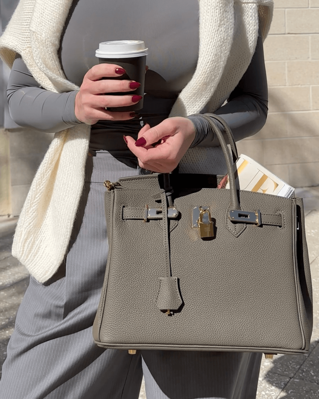 ClassicLeather Bag - Elegant Spacious Leather Handbag