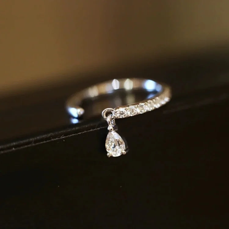 Isaline - Adjustable Waterdrop Ring for Women