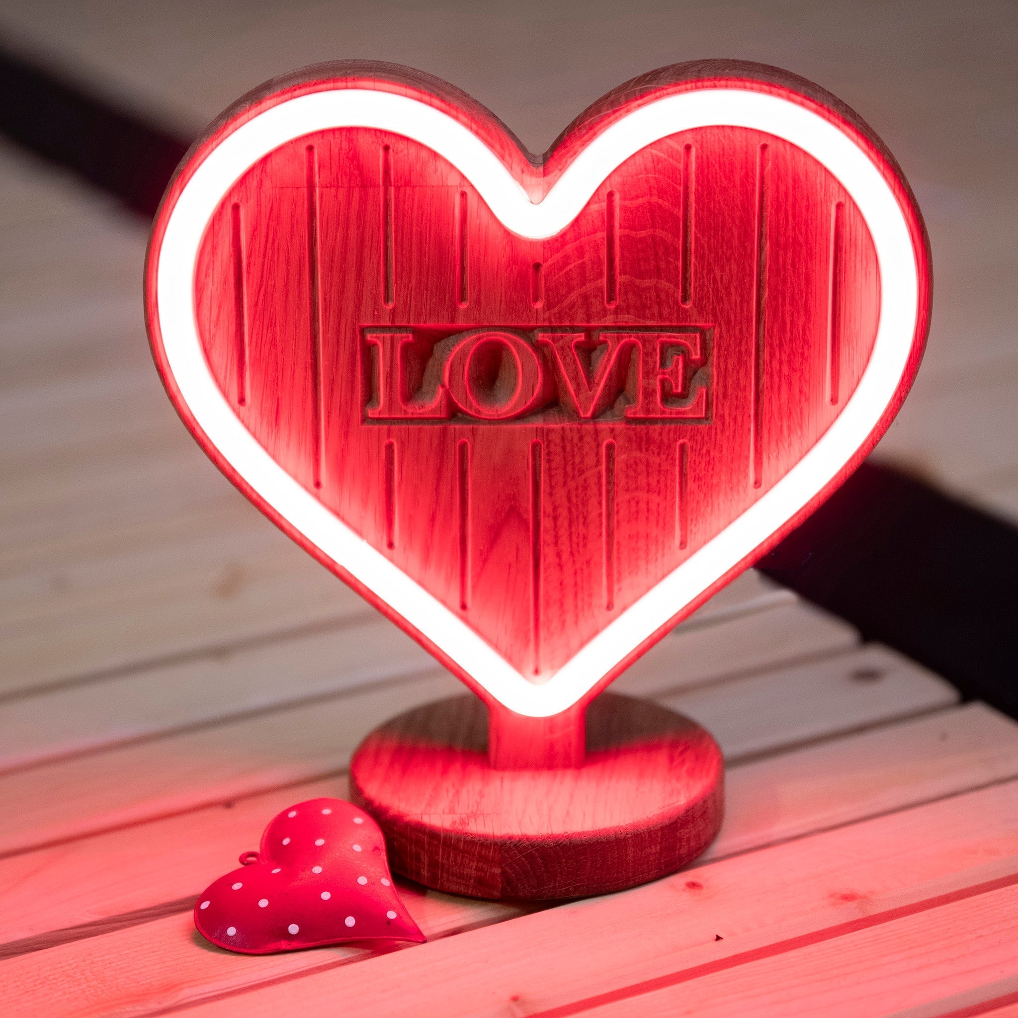 LoveGlow - Wooden Neon Heart with Remote