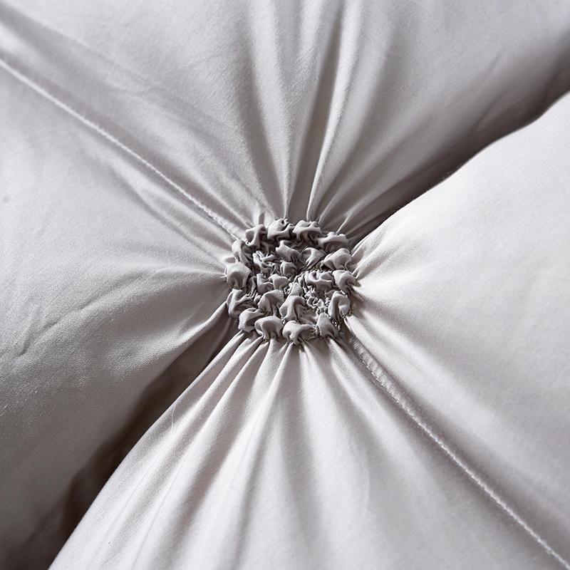 PlumeLux Goose Down Duvet - Luxury Warmth