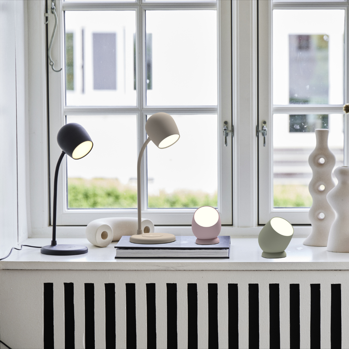 GlowTouch - Dimmable Wireless Table Lamp