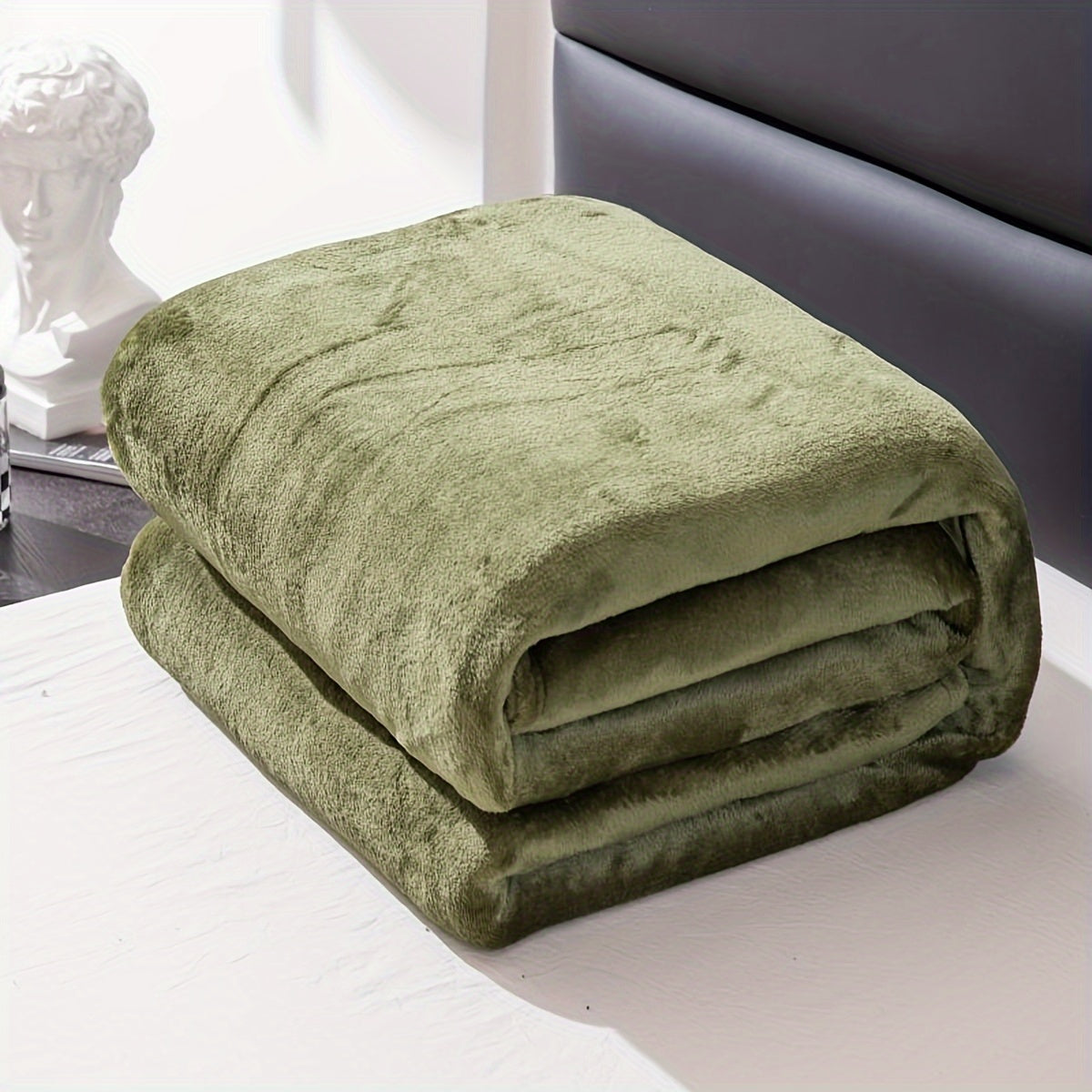 Grey Flannel Blanket - All-Season Luxury