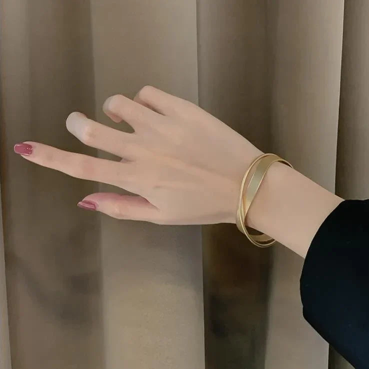 Elisa - Matte Gold Infinity Bracelet for Women