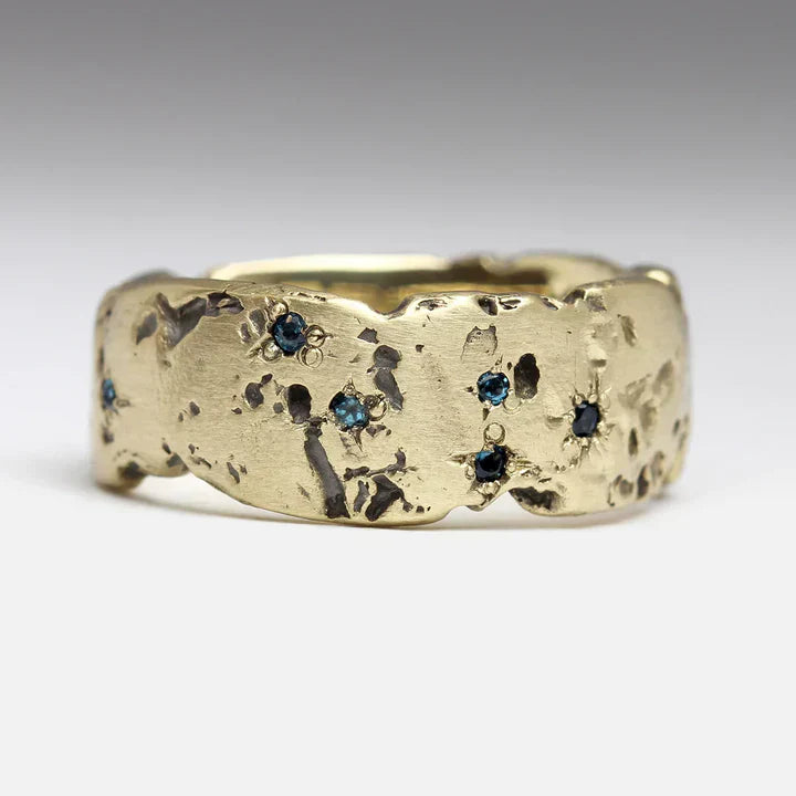 Aurielle - Retro Ring with Blue Inlaid Crystal for Women