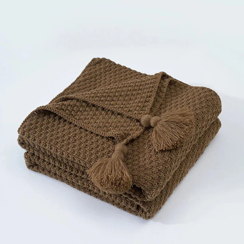 NordicCozy - Handwoven Wool Throw with Fringe