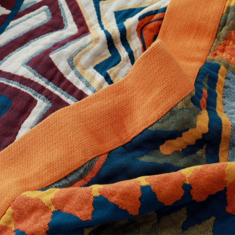 Plush Harmony Blanket - Velvet-Soft & Warm
