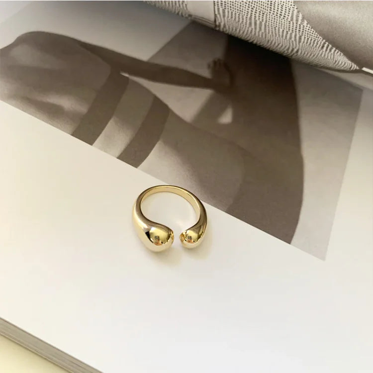 Elise - Adjustable Minimalist Ring for Women