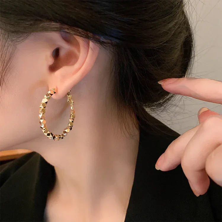 Nina - Faceted Hoop Earrings in Gold and Silver for Women