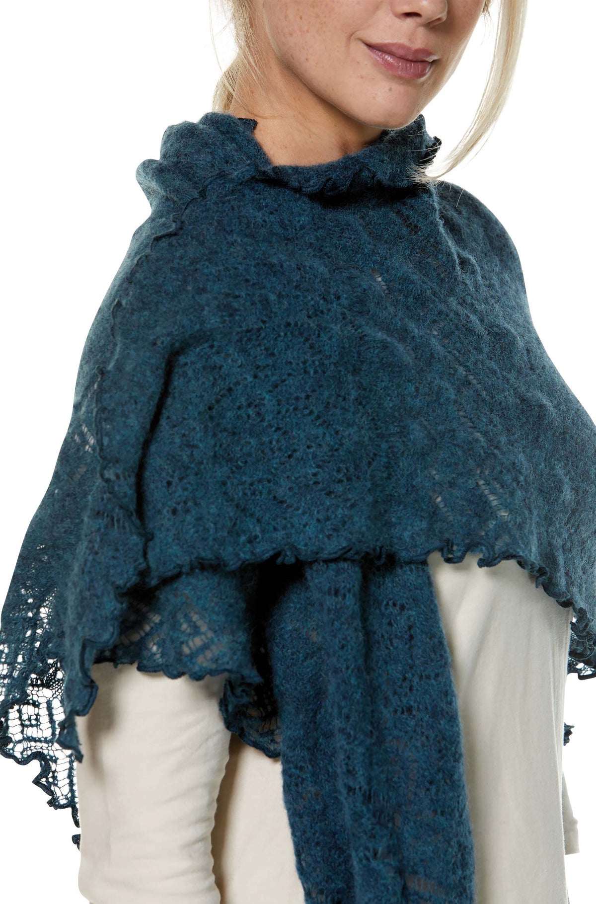 SoftWeave Scarf - Elegant Open-Knit Alpaca Wrap