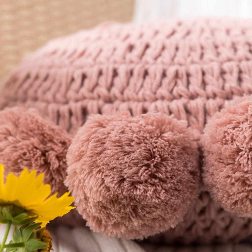 CozyCushion - Stylish Round Decorative Throw Pillow