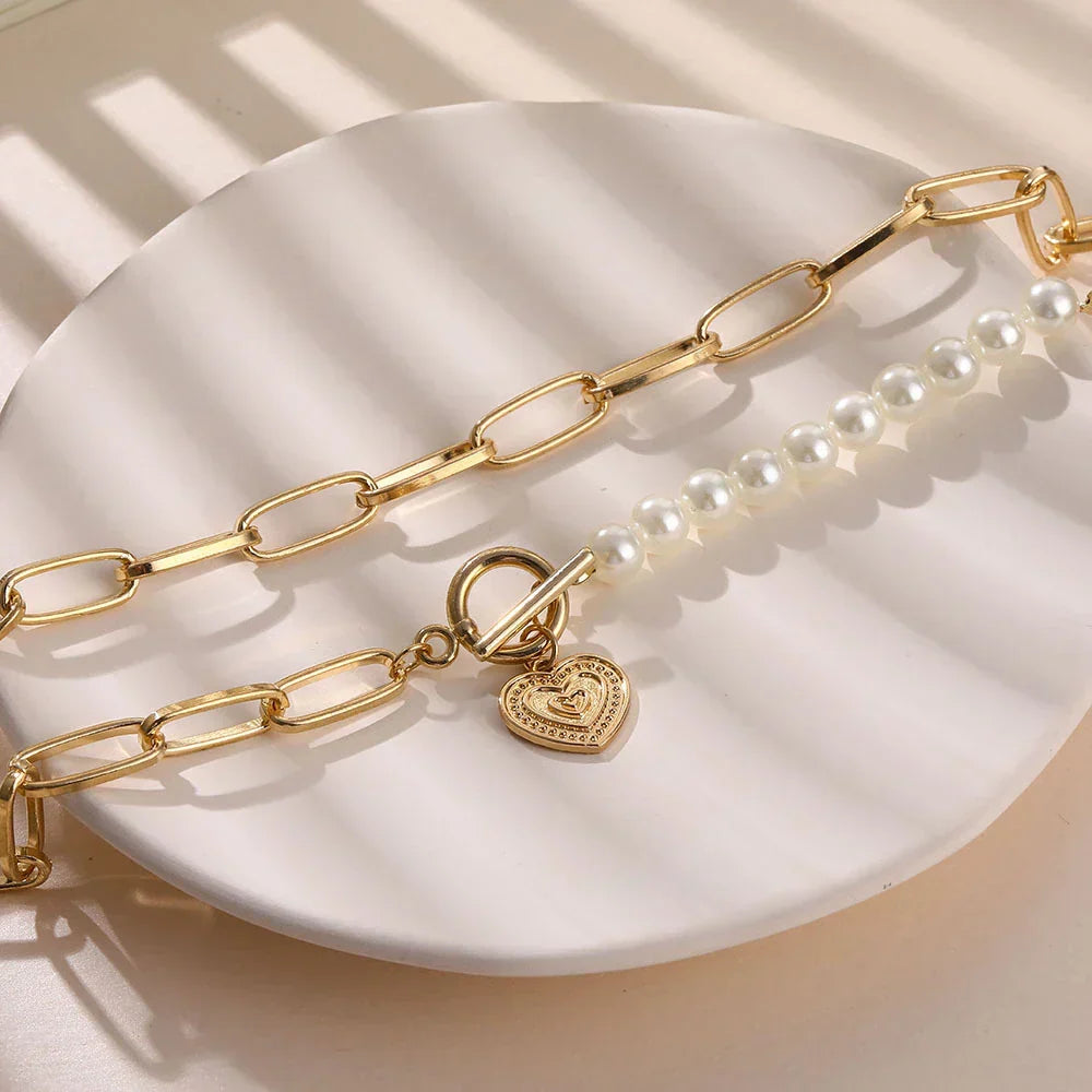 Veerle - Gold Heart Pearl Necklace for Women