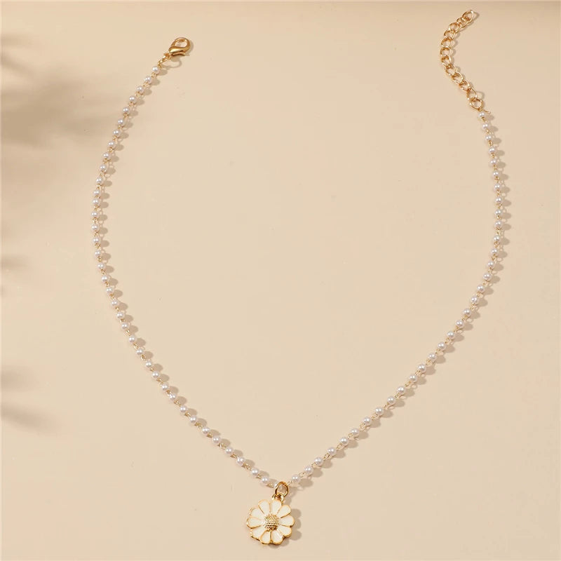 Lara - Elegant Daisy and Pearl Pendant Necklace for Women