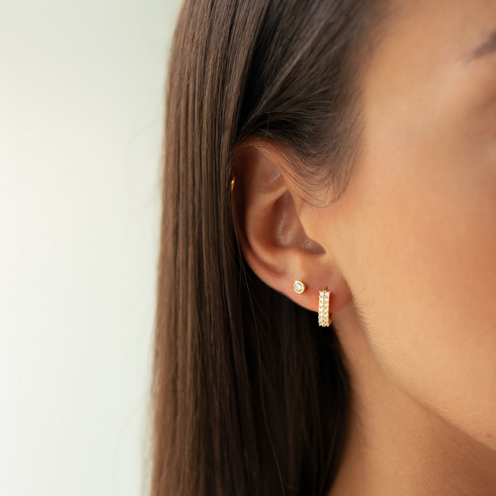Amira - Compact Zirconia Hoop Earrings for Women