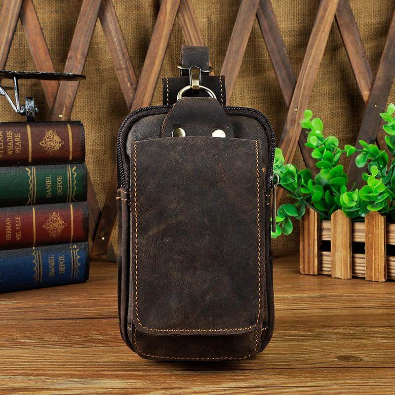 EliteGuard | Leather Belt Bag with Multiple Compartments | Stylish and Functional for Daily Use 3