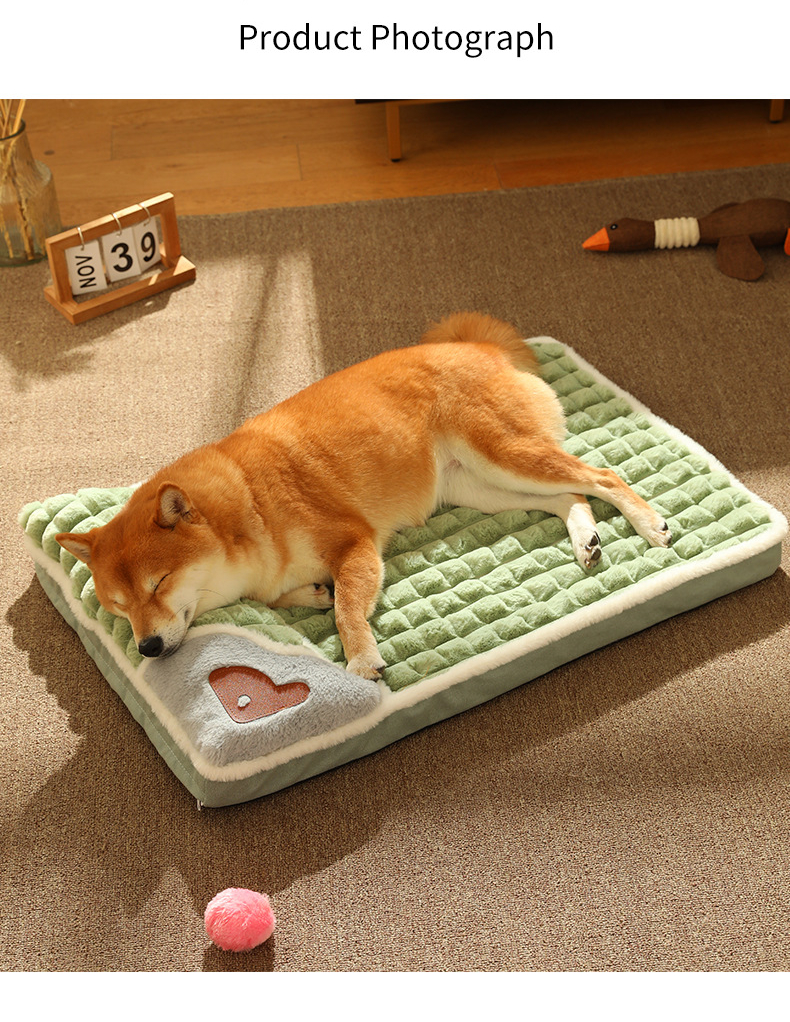 LuxePlush - Warm Plush Bed for Small and Medium Dogs