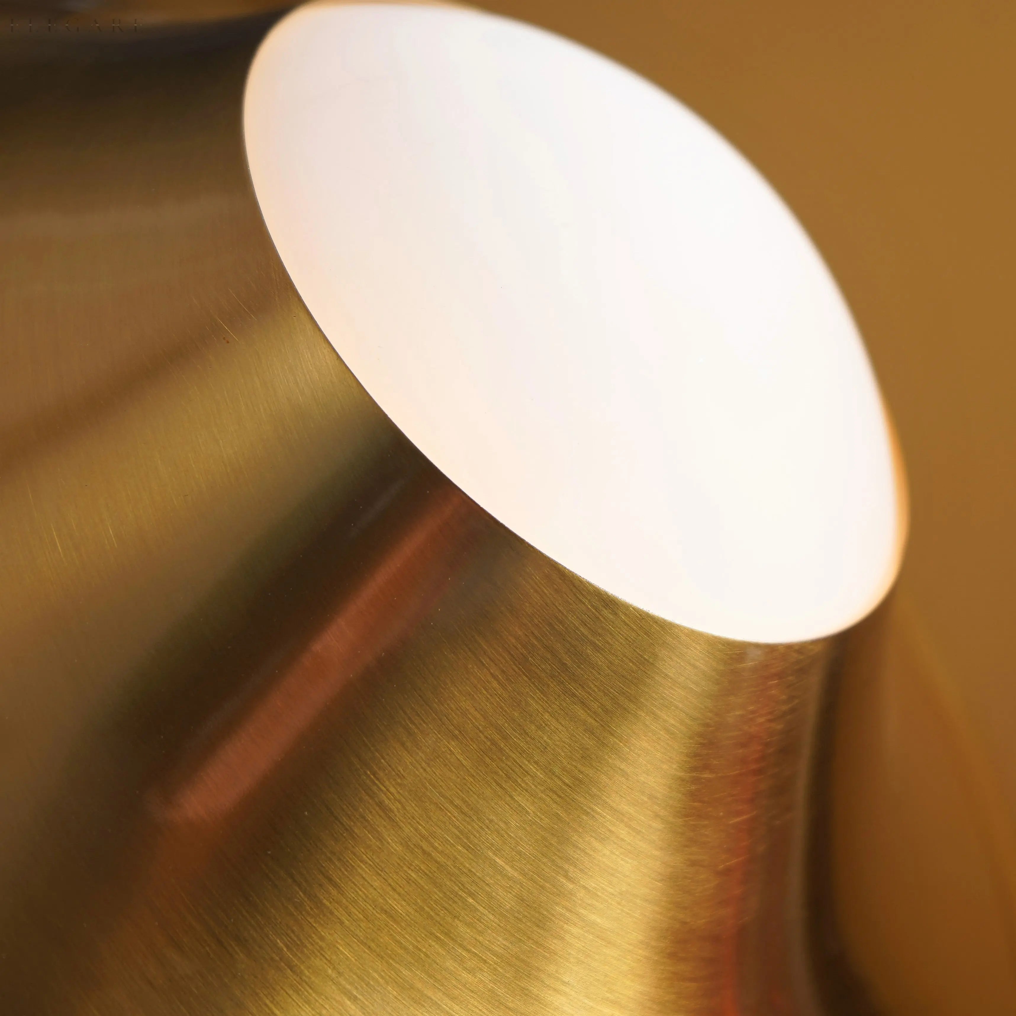 Gold Scandinavian Table Lamp - Elegant LED