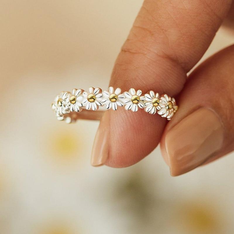 Aylin - Silver Daisy Flower Ring for Women