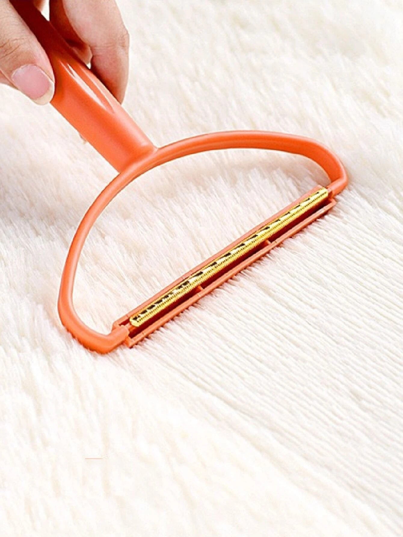 FluffFree Cleaner - Powerful Lint and Pet Hair Remover