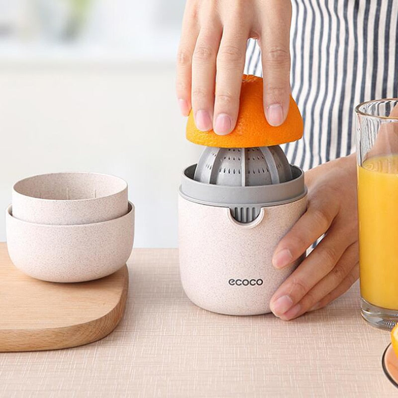 JuicySqueeze Juicer - Non-Slip Modern Citrus Press