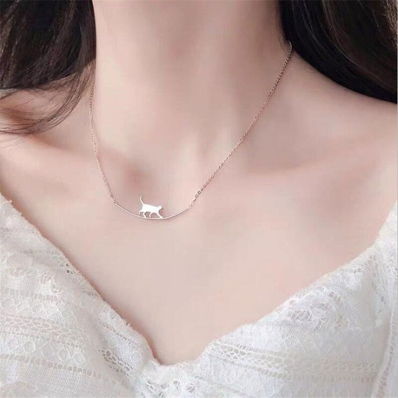 Felina - Silver Climbing Cat Necklace for Women