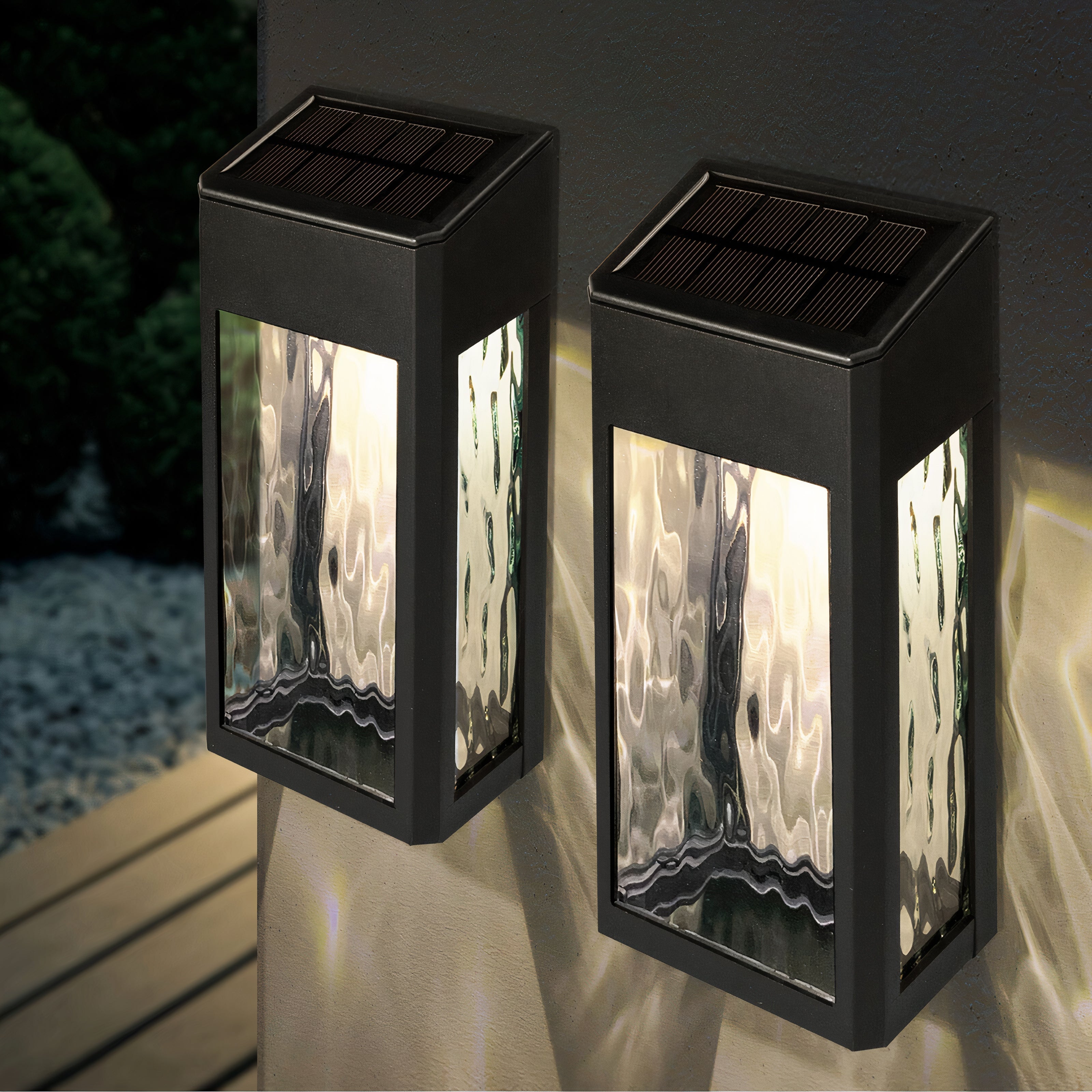 Lumaris Solar Outdoor Light for Garden