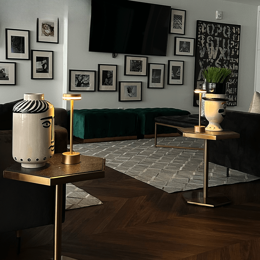 Luminara | Elegant Cordless Aluminum Table Lamp with Touch Control 1