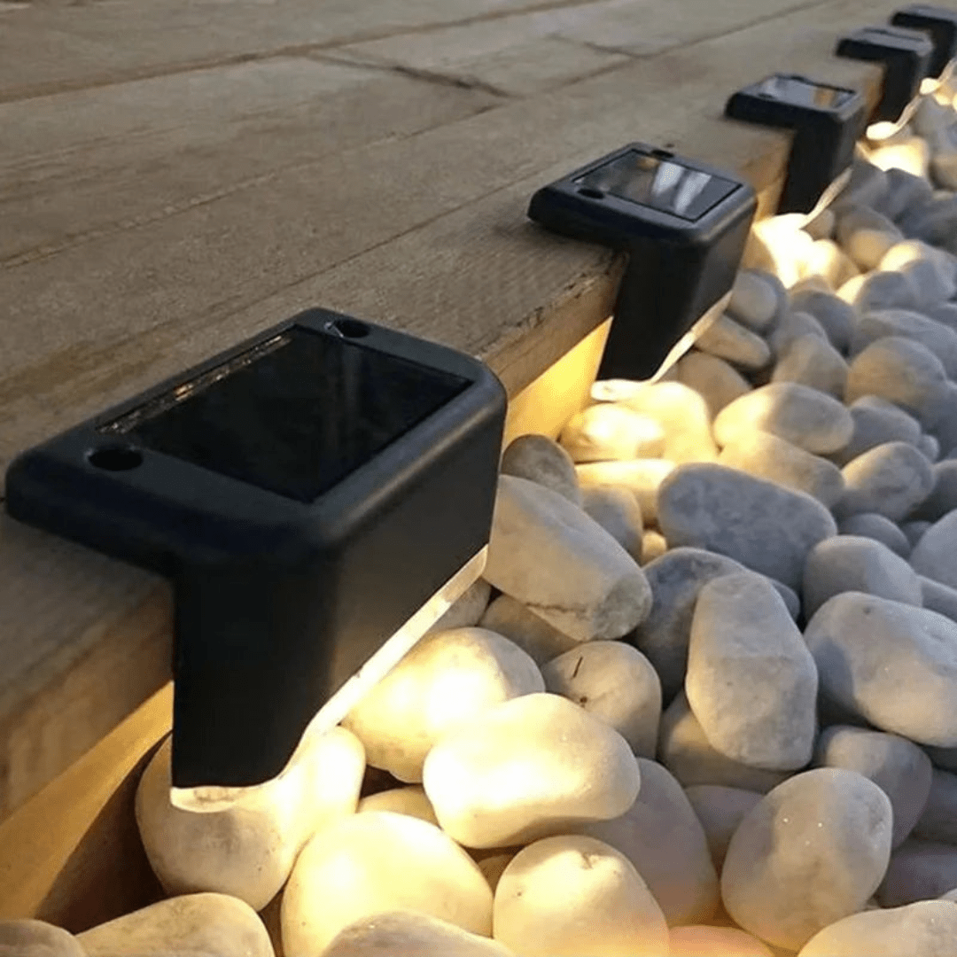 Maison Elmora | Outdoor Solar Lamp with Weatherproof Design | Elegant Lighting for Your Garden 6