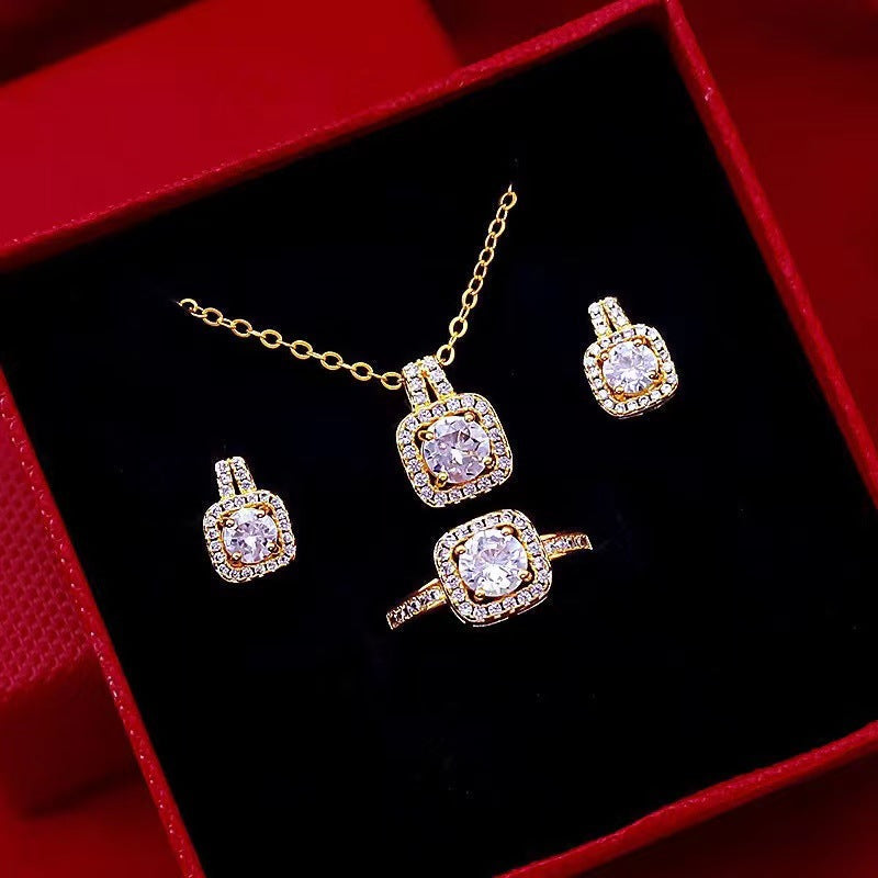 Elegantia Jewelry Set - Luxury Gold Set for Every Occasion