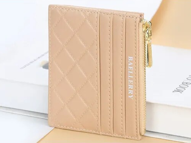CardMate - Stylish Quilted Mini Card Holder