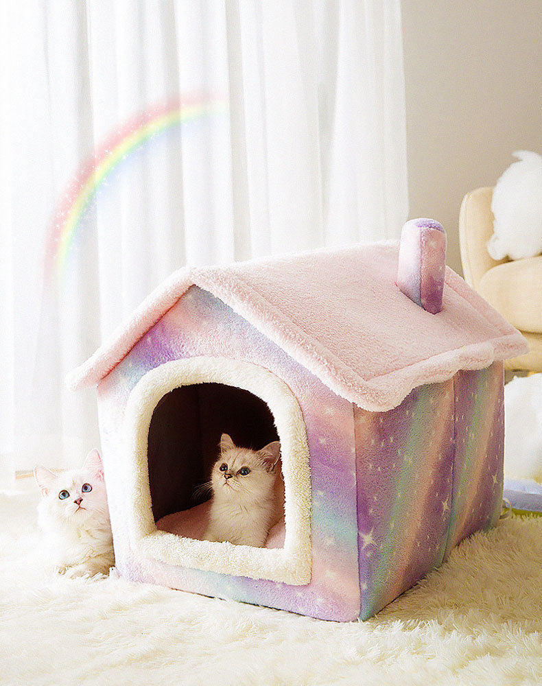 FluffyHaven - Enclosed Pet House for Cats and Dogs