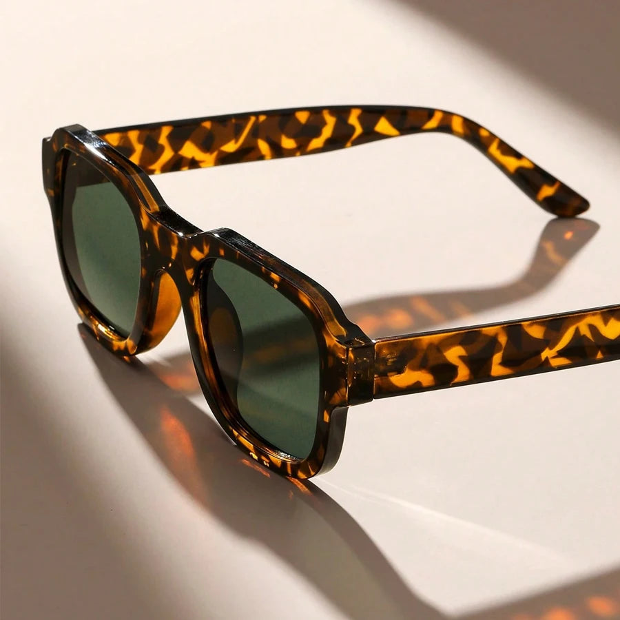 Retro Acetate Sunglasses - Stylish UV Protection with Bold Frames for Everyday Wear 3