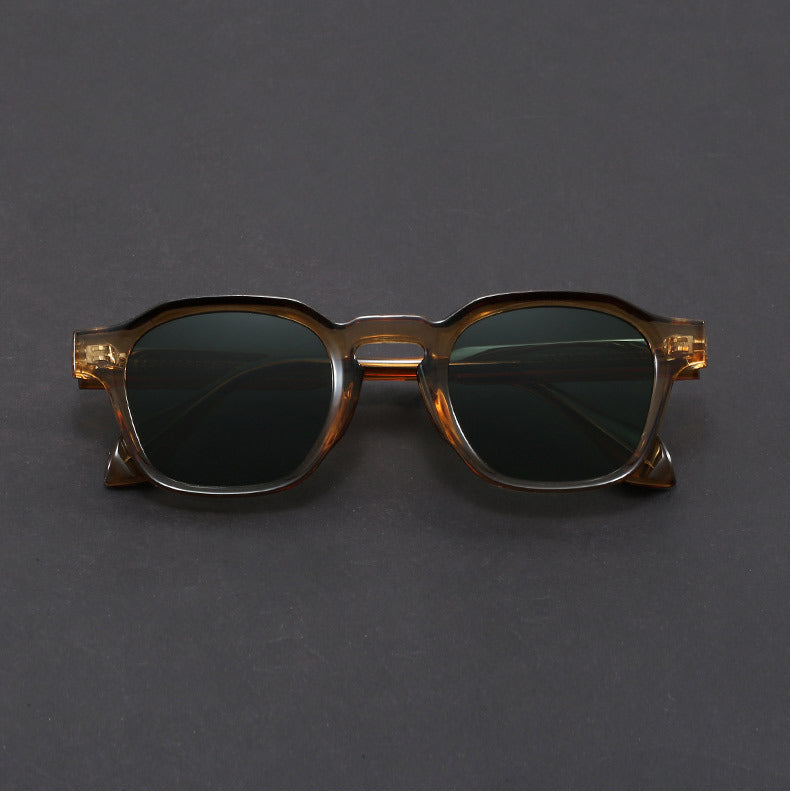 Retro Square Sunglasses - Durable Vintage Style with UV Protection for Women 1