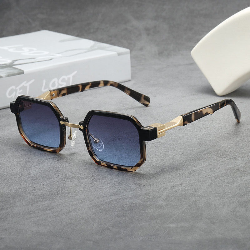 Retro Thick-Frame Sunglasses - Stylish UV Protection Shades for Everyday Wear 2