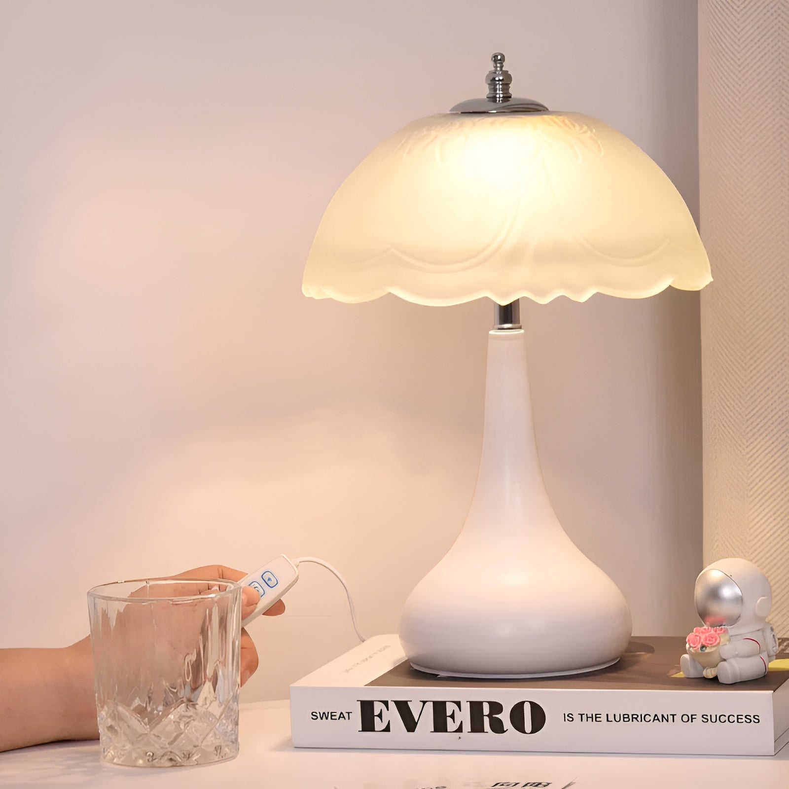 Luxe Mushroom Table Lamp - Dimmable LED Accent Light