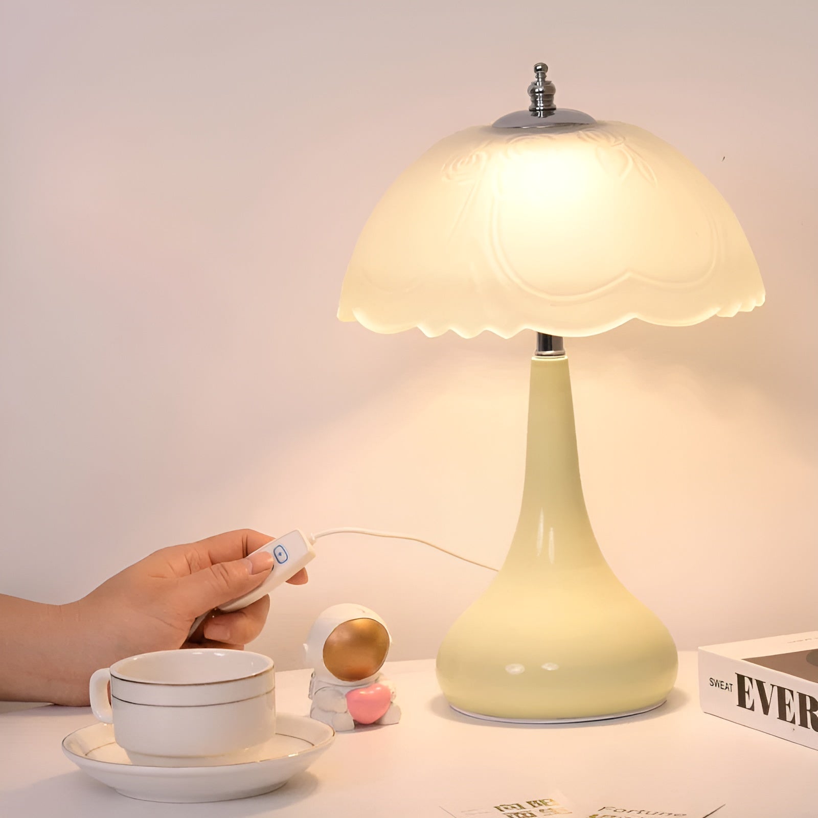 Luxe Mushroom Table Lamp - Dimmable LED Accent Light