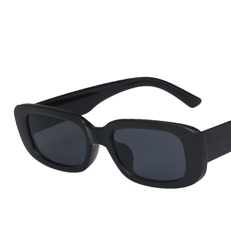 Shelly - Classic Retro Sunglasses for Every Occasion