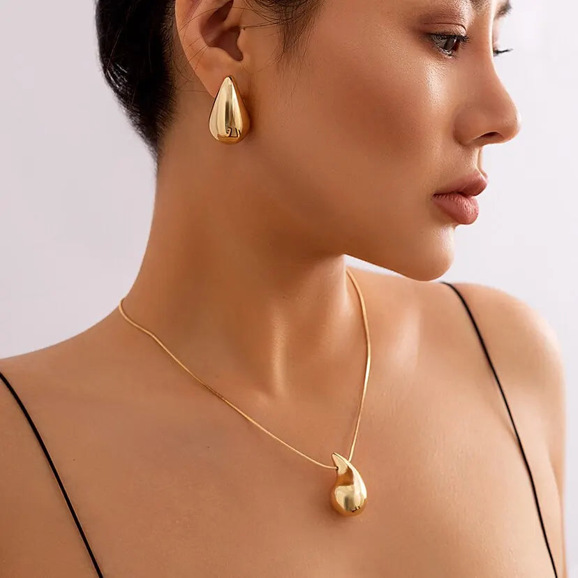 BeanGlam Peapod Set - Necklace and Earrings
