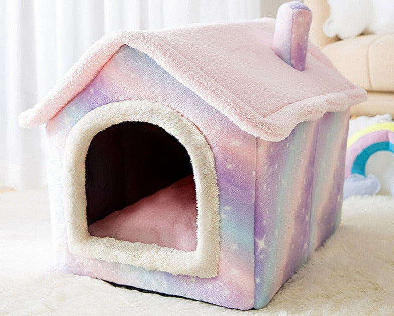 FluffyHaven - Enclosed Pet House for Cats and Dogs