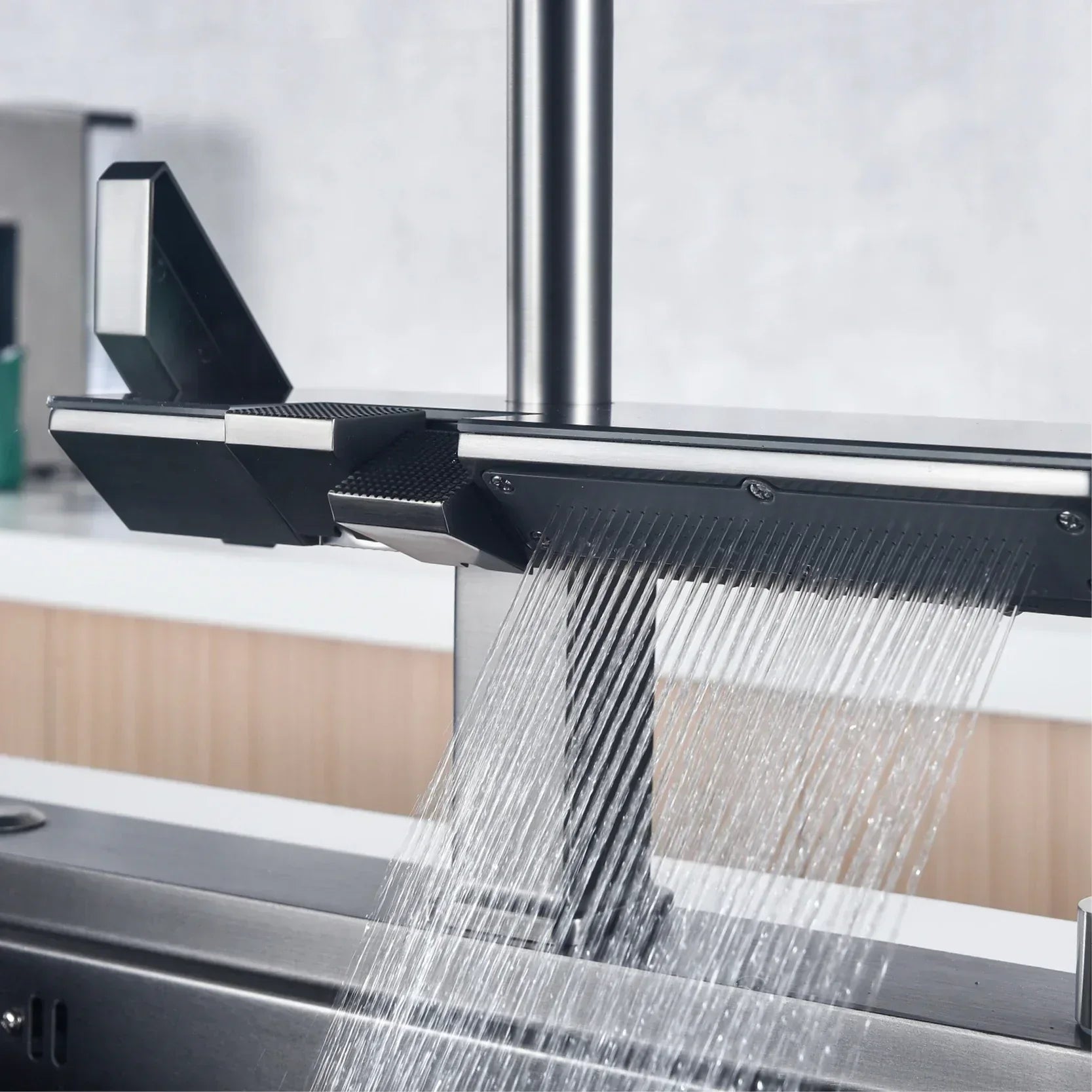 GleamFlow - Stylish Digital Kitchen Tap in Chrome