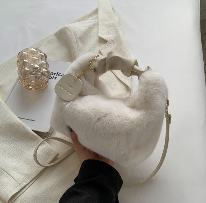 Fluffy - Soft Plush Handbag